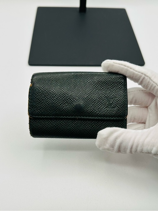 Louis Vuitton Handbags - Louis Vuitton Taiga Key / Card Holder